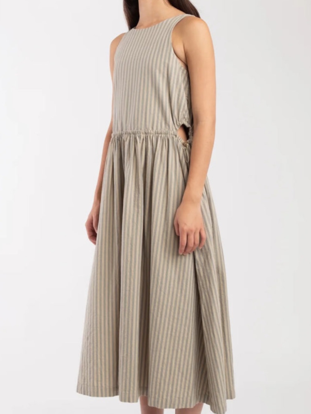Micaela Greg Sleeveless Beige-Striped Midi Dress with Side Cutout 🤎